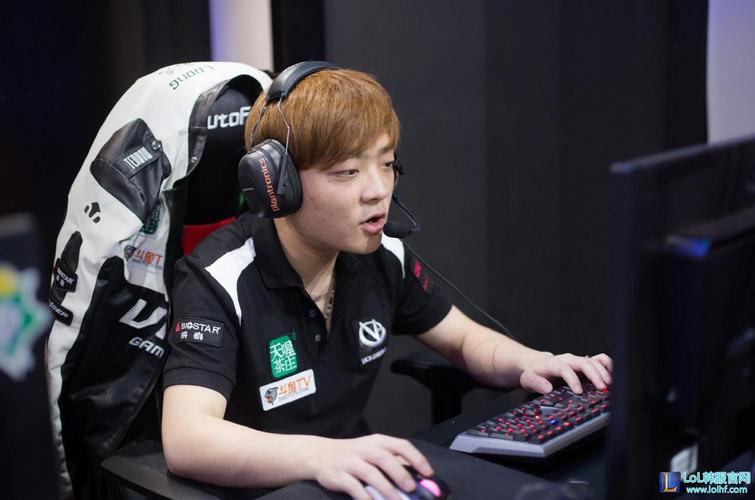 资讯自动步枪很容易码 维克托却能把人打的没脾气