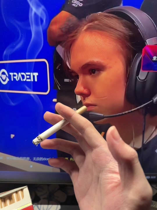 Knight来作用了，TES 2-0轻取LGD