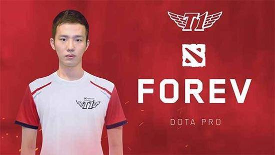 Weibo Gaming 庆祝 Xiaohu 的生日：祝胡兄在新的一年里大放异彩，愿他的热情永远燃烧！